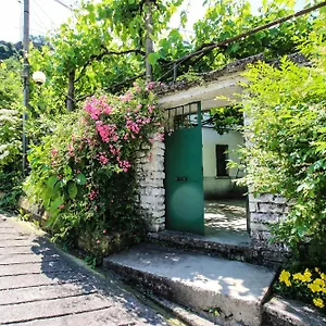 Pensjonat Flora's 'the Fir Gate' Gjirokastra