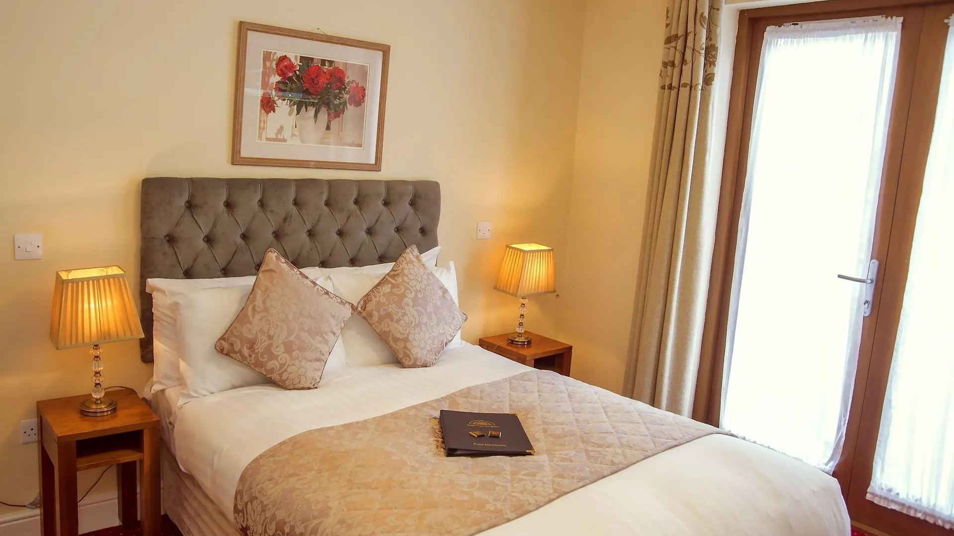 Baggot Court Townhouse Hotel Dublin