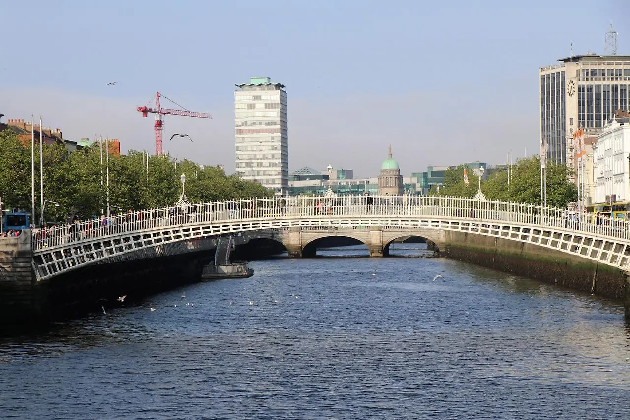 Baggot Court Townhouse Hotel Dublin
